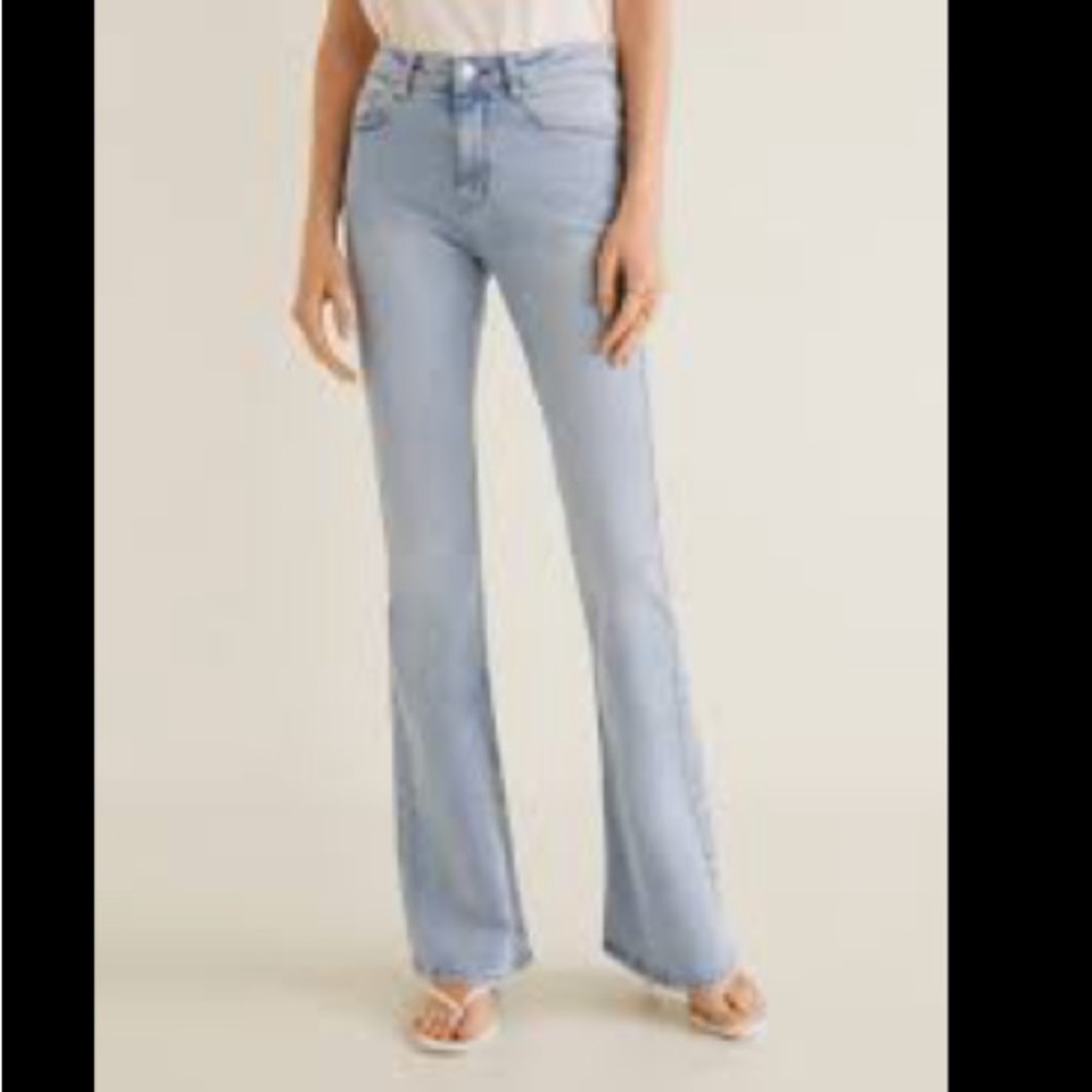 ÍNDIGO RISIN Women Light Wash Stretch Flared Jeans | 7/28